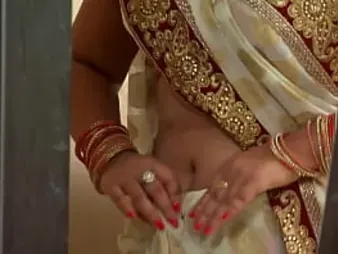 Hindi Desi Actress Deep & Super Molten Stomach- Button Demonstration - Hindi Masala Display