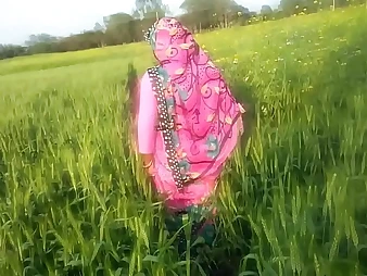 Bhabhi heads primary down the open publish with regard to the brush fuck-out down Pornography's Hindi film