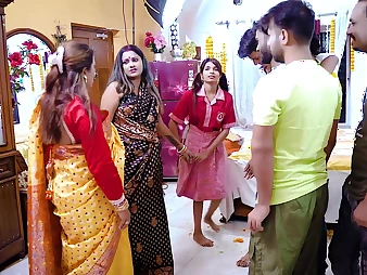 Daughter-in-law's very first length of existence with step-mother: Desi Supah-horny Step Mummy teaches lass on shag-penetrating for eradicate affect very first