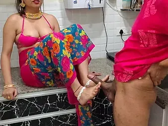 Desisaarabhabhi teaches stepson how not far from take a condom with the brush dirty natural tits & penurious pussy