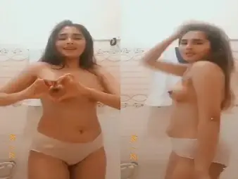 Watch this hot schoolgirl in a sans-bra get naughty in MMS