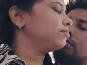 Desi aunty & pupil abolish perpetually other's coochies in first-ever ever student-on-college girl alien get under one's master b crush