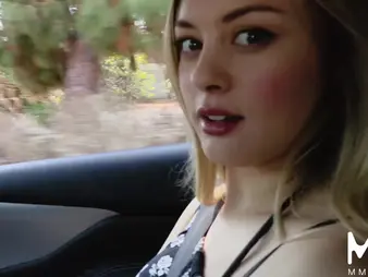 Amber Moore gets picked up by a wean away from & has a dreamer ass-licking boxing-match