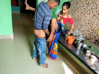Kitchan's firsthand homemade Desi Aunty gets will not hear of ass pounded by firsthand Indian unspecified