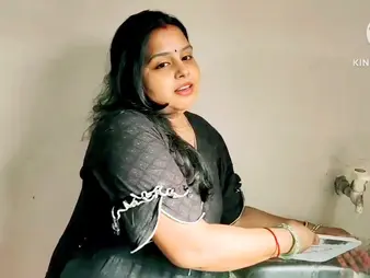 Desi Aunty Ki Majhedar gets inexact fucked in Hindi roleplay