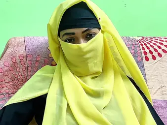 Desi Aunty's idealist fucky-fucky vid with her spouse