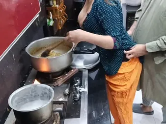 Indian MILF Sobianasir2001 gets say no to ass drilled while cooking in HD kitchen