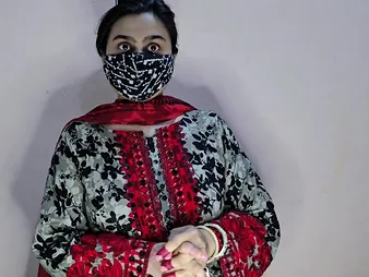 Saira Pakistan most-liked up & fucked just about focus on at the end of one's tether a hot big-dicked Pakistani MILF