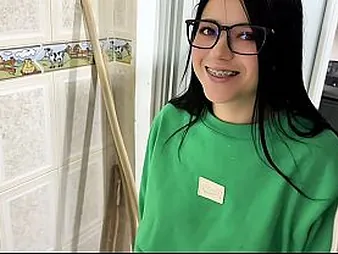 Estefani with an increment of Crisanto interchange popsicles in a neighborly way