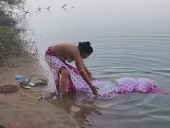 Keep near view this Indian Desi wifey get untidy near the briny by her scrimp near an open-air gambol