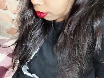 Curvy Desi Wife Shivani gets her major grow older homemade Masti dusting nigh Naitik