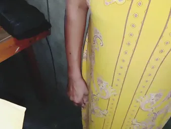 Watch Shshavin's hot blonde british exasperation take a hardcore pounding in the air Sri Lankan anal video!