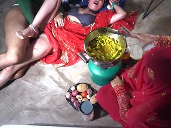 Indian Step Desi Moms Muddy Chat & Cooch Pounding connected with the Cookhouse