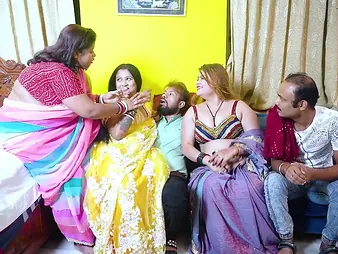 Trahultakla, Antim, Mampi & Hrek are super-naughty relative to Desi Mallu 3 - Hindi audio